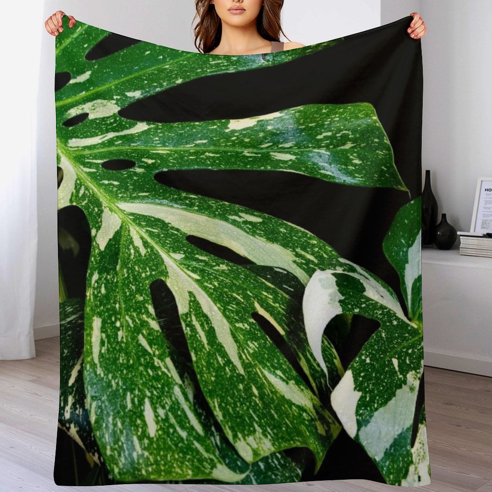 モンステラ タイ コンステレーション スローブランケット ソ - Monstera Thai Constellation のレビューと価格